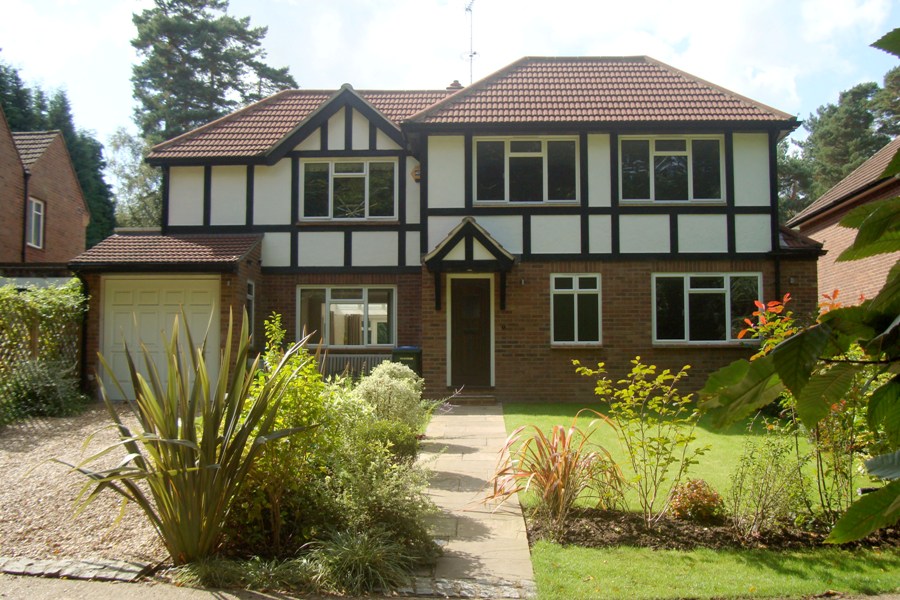 Roundhill Way, Cobham, Surrey KT11 Malcolm Jenkins Associates RIBA