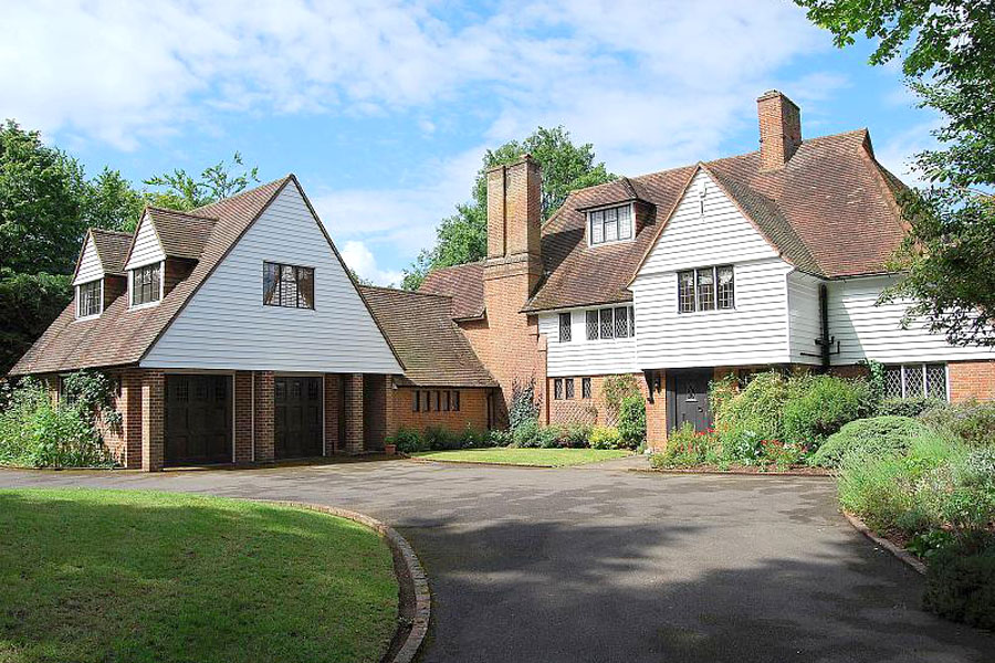 Thorley Close, West Byfleet, Surrey KT14 Malcolm Jenkins Associates