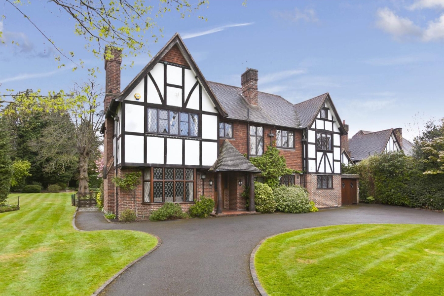 Silverdale Avenue, WaltononThames, Surrey KT12 Malcolm Jenkins